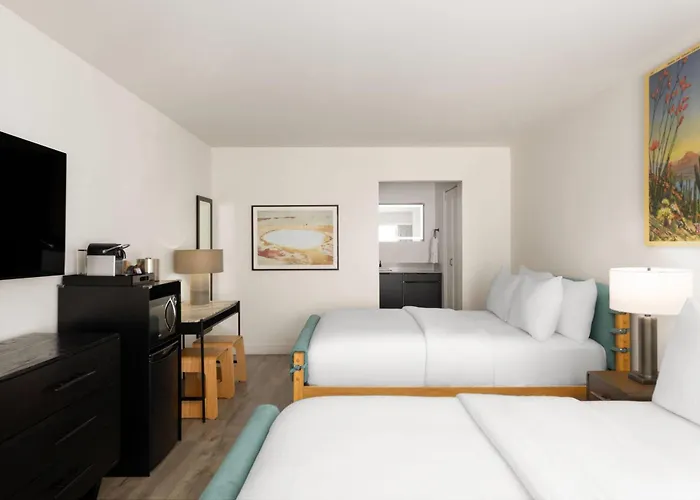 Hotel Papago By Reside, Trademark Collection By Wyndham 4*